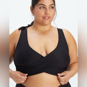 NWOT- Fabletics low impact crossover sports bra - Size 2X - Black